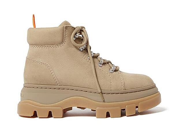 Bota de montaña con suela doble de Bimba y Lola.