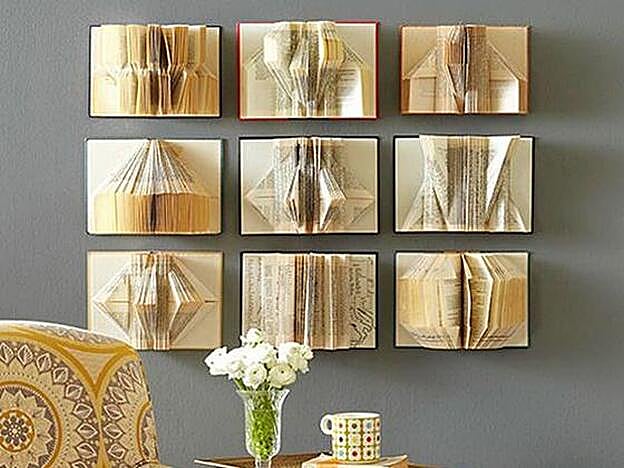 Pared con libros.