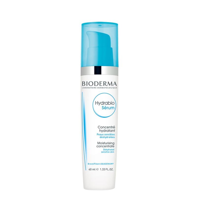 Hidrata en profundidad de forma inmediata y duradera las pieles deshidratadas, recreando, además, una función barrera resistente e impermeable. Su textura ligera proporciona un frescor inmediato y es apto para todo tipo de pieles.  Hydrabio Sérum de Bioderma  (23,95 €).