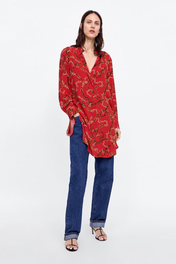 Camisola en rojo, de Zara (