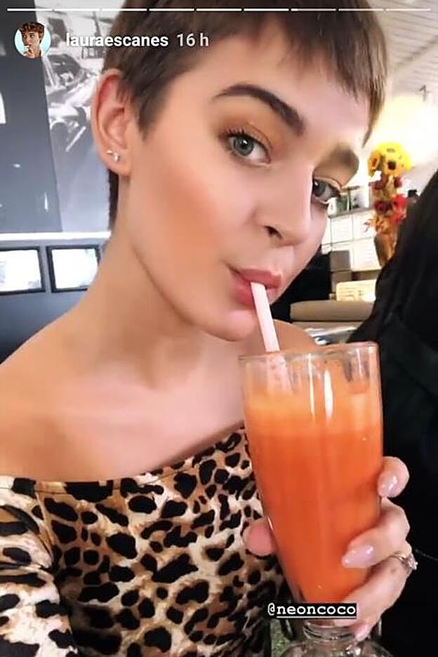 Laura Escanes lució este top 'animal print' en uno de sus 'stories' recientes.