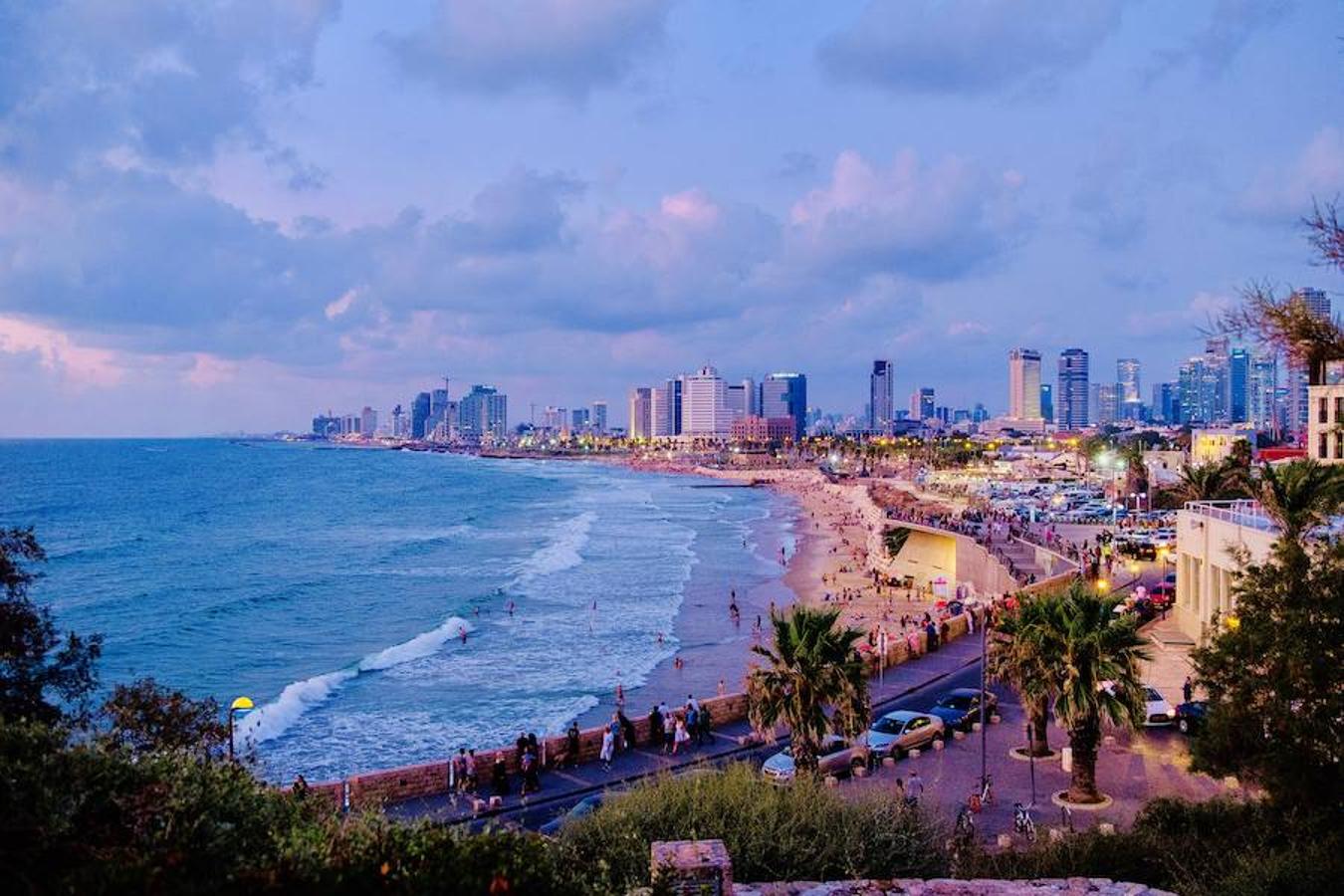 Del 14 al 18 de mayo de 2019 se celebra en Tel Aviv el Festival de Eurovisión, por lo que nos parece un momento estupendo para descubrir la capital de Israel, uno de los destinos que más de moda se han puesto en los últimos años.