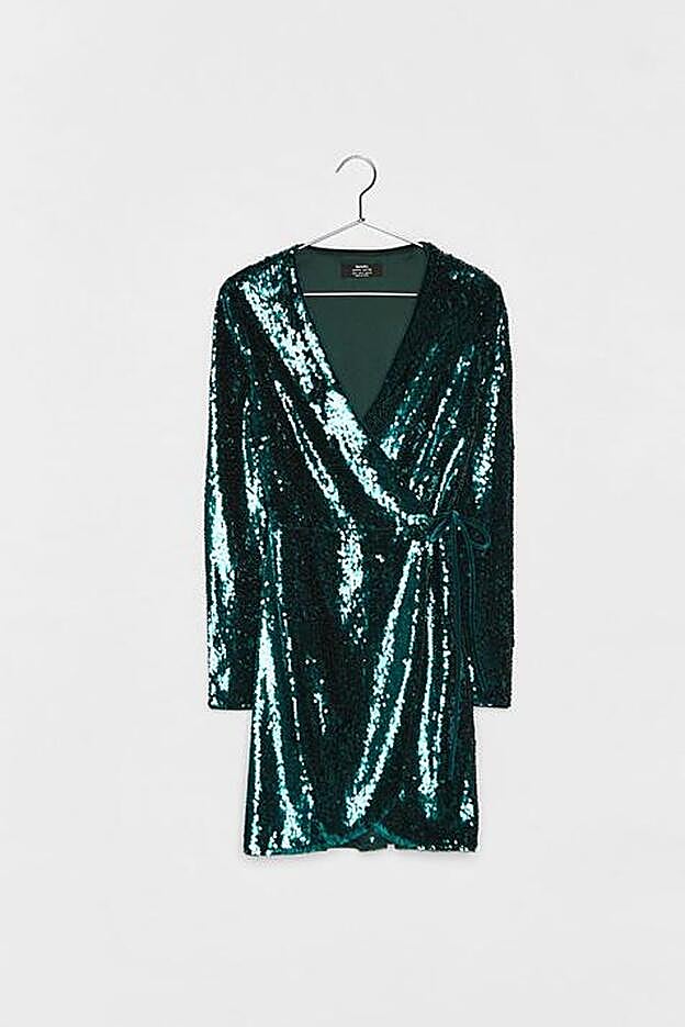 Vestido cruzado de lentejuelas, 35,99 euros.