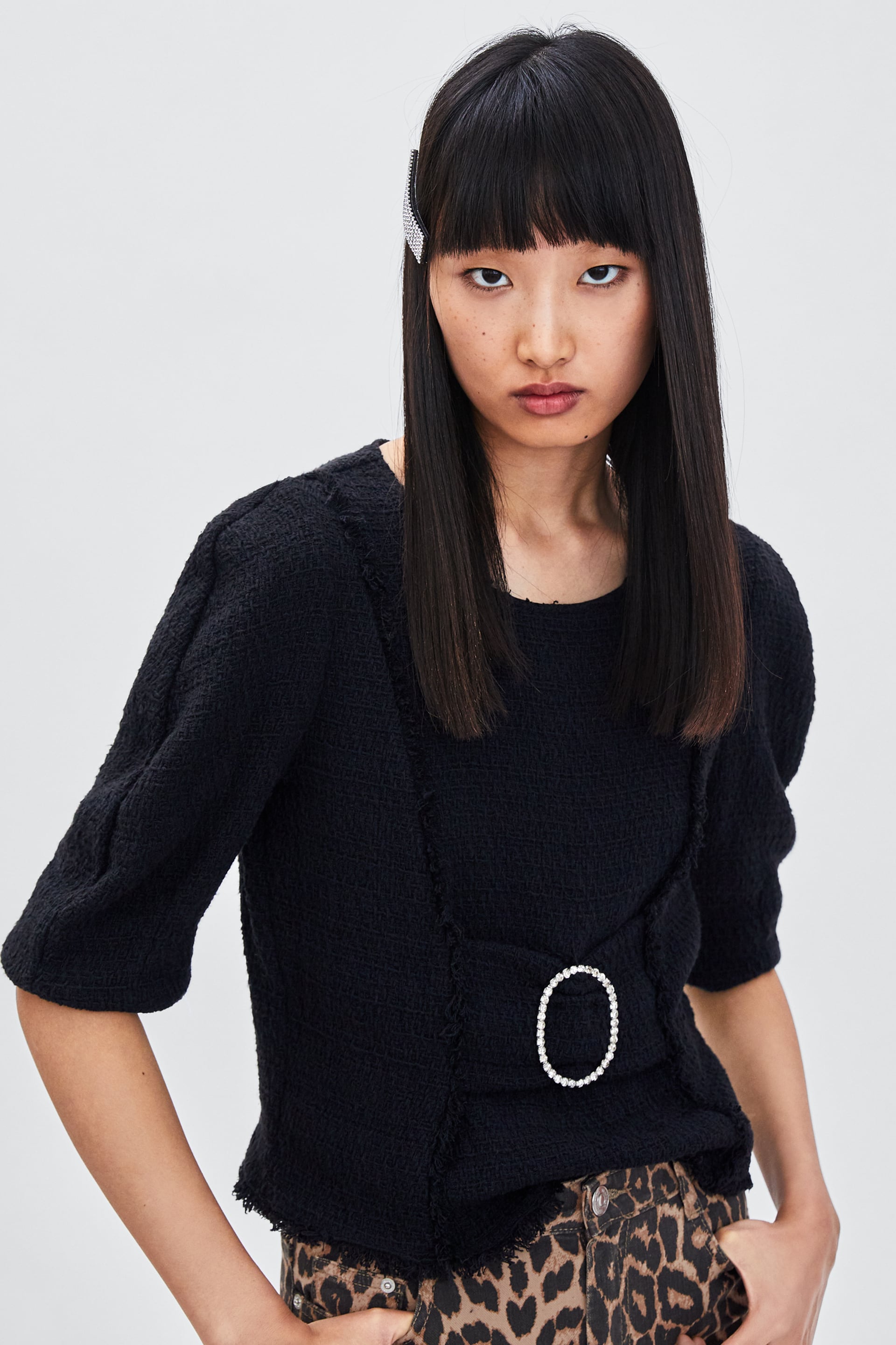 Largas o cortas, da igual. Las melenas estructuradas y cuadradas se llevan y se llevarán en 2019. Se trata de un corte totalmente recto tanto en puntas como en flequillo y es perfecto para los rostros más redondos.