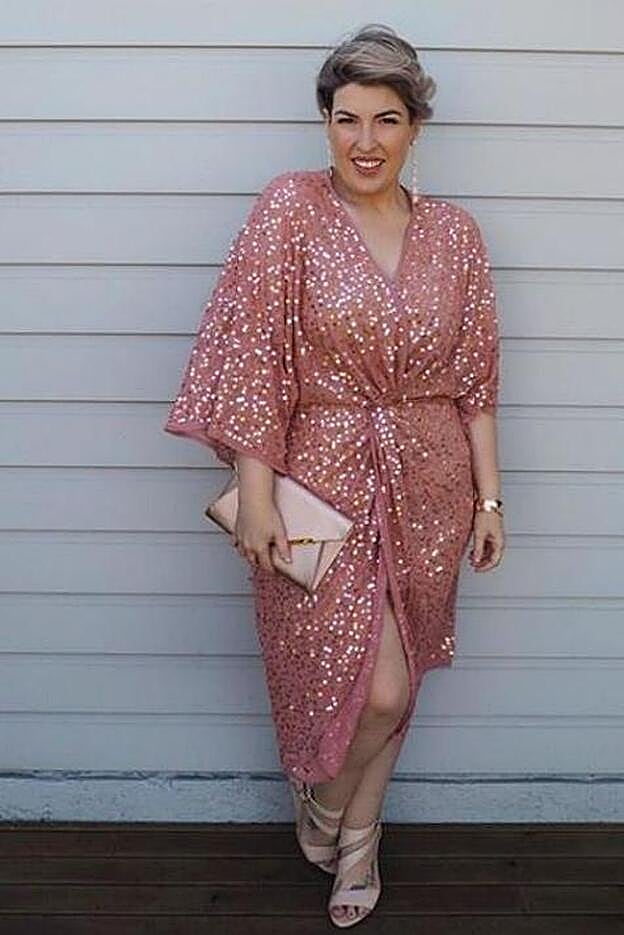 @icurvy ha lucido así de bien el vestido de Asos.