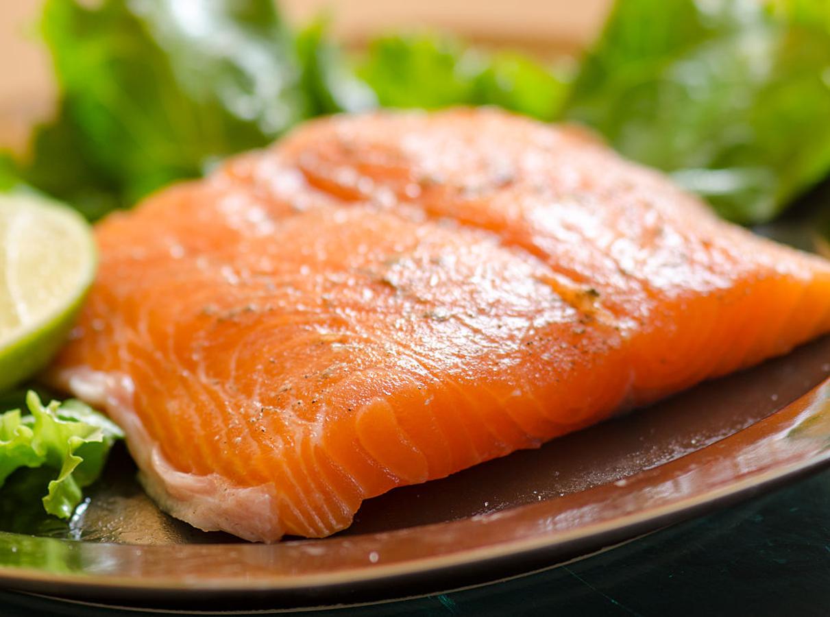 Contiene ácidos omega 3 ideales para pérdida de peso y para la salud en general y también ayudan a frenar el cortisol y la adrenalina cuando tenemos estrés.