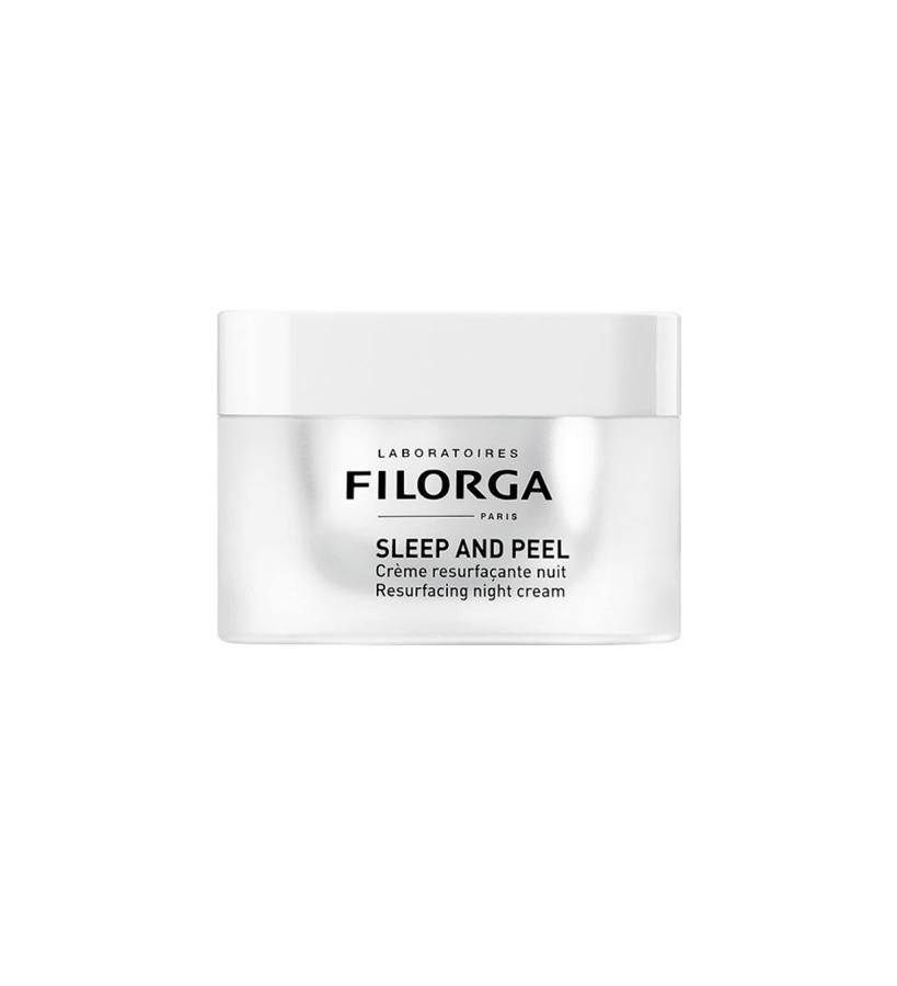 Seis hidroxiácidos y un extracto de alga marrón calmante son el secreto renovador de la conocida fórmula de la crema de noche Sleep & Peel de Filorga, cuyo nombre lo dice todo sobre su acción. (62 €).