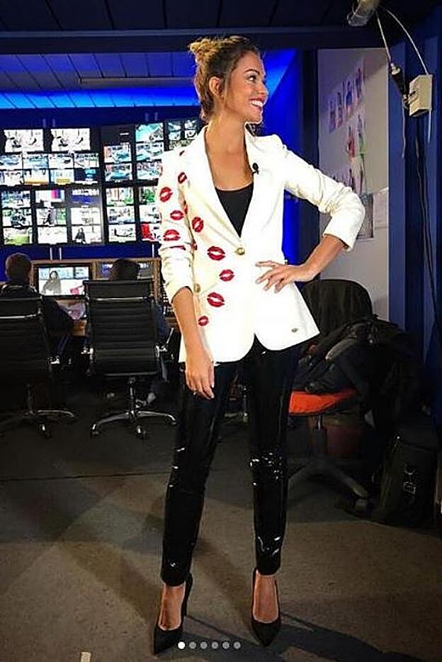 Lara Álvarez con chaqueta de La Condesa.