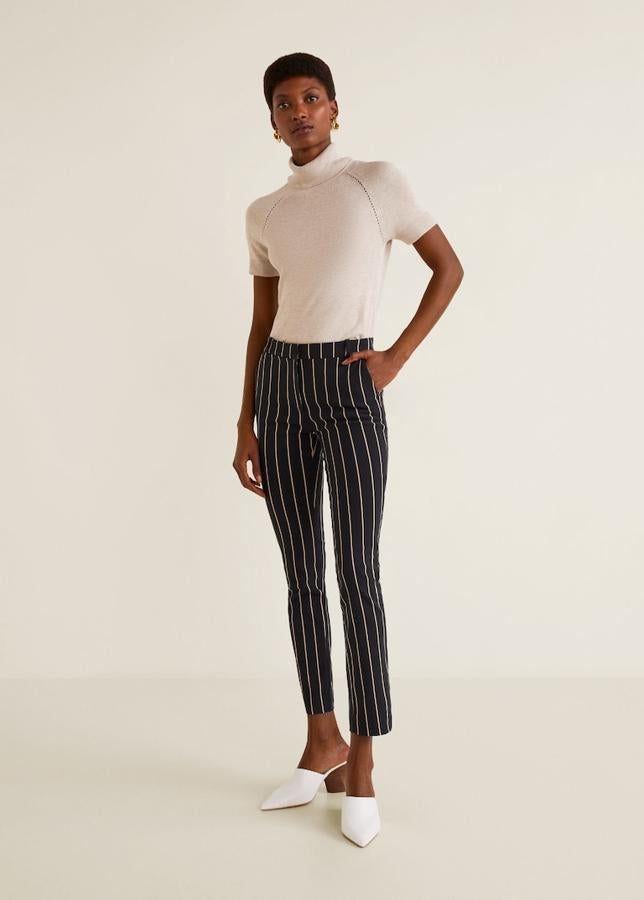 Pantalón pitillo crop con rayas verticales, 19,99 euros.
