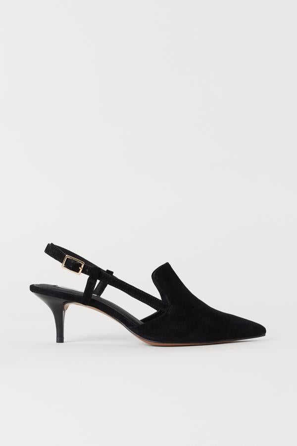 Lo mismo ocurre con estos zapatos 'kitten heel' de las rebajas de H&M, que pasan de 60 a 30 euros.