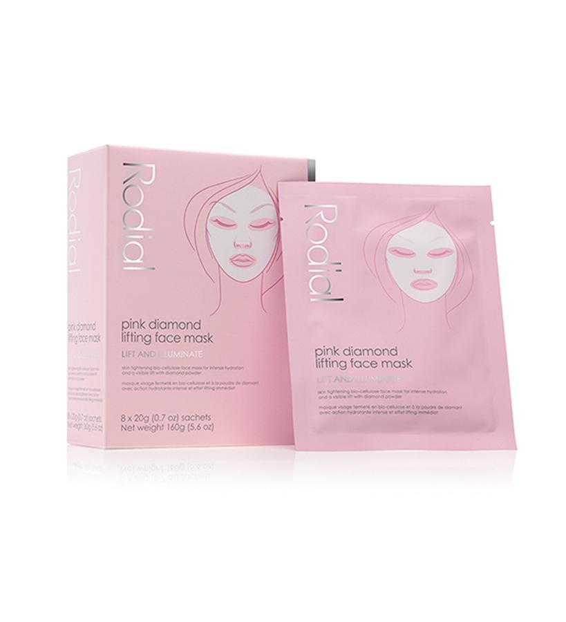 Su tejido de biocelulosa está impregnado de pomelo rosa, polvo de diamante y péptidos que proporcionan una hidratación profunda con efecto tensor a la piel. Alisa y da brillo para conseguir una mirada y un cutis radiante. Caja 8 unidades (90 €).