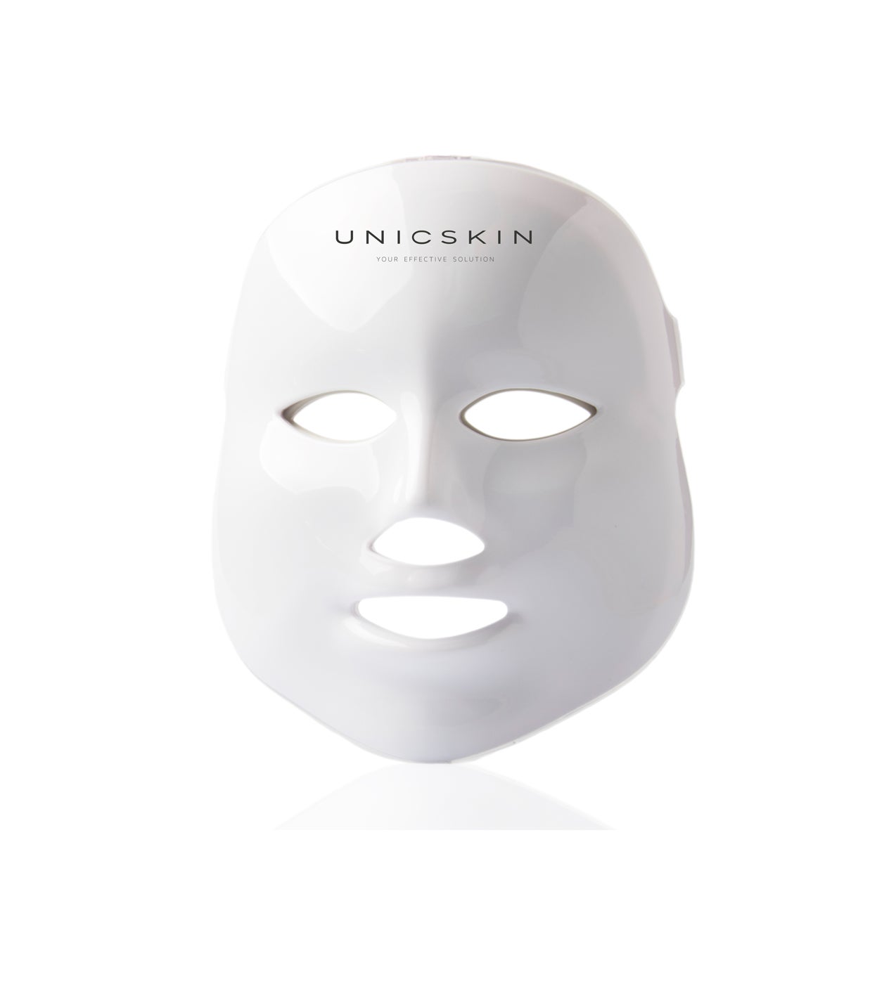 Posee siete longitudes de onda, de siete colores distintos, para tratar diversos problemas de la piel. Además, utiliza la misma potencia que se usa en centros de belleza y clínicas dermatológicas, lo que permite lograr los mismos resultados desde casa. La luz verde es la que actúa contra las manchas. Se recomienda realizar un tratamiento de choque de 12 sesiones, de 2 a 3 días a la semana, preferiblemente en días alternos para descansar la piel.  Unicled Korean Mask, de Unicskin  (295 €).
