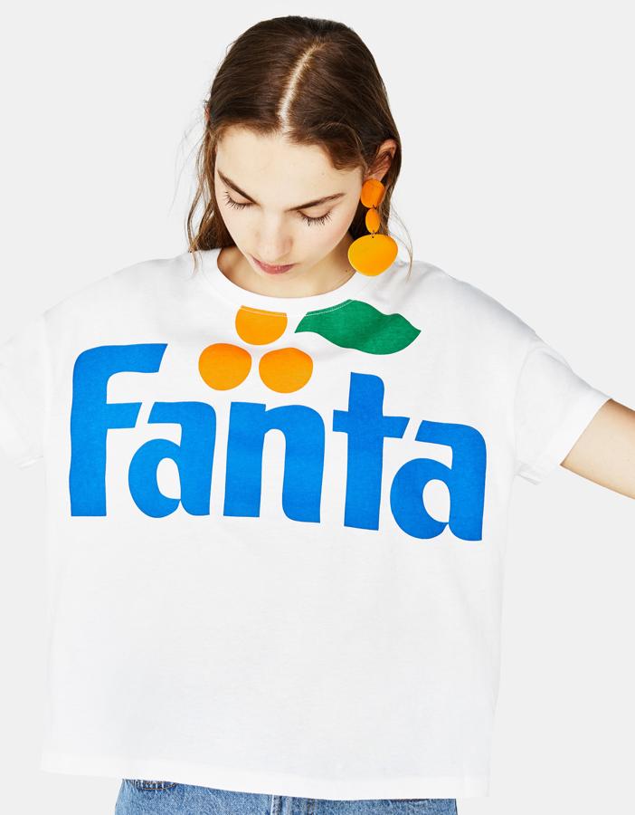¿Te apetece una Fanta? Camiseta de Bershka (5,99 euros).