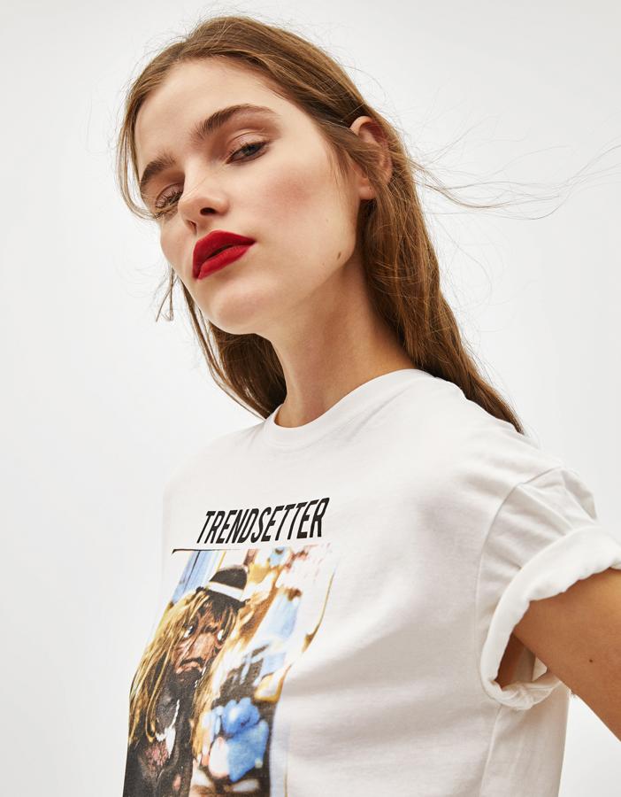 E.T, el extraterrestre más querido por los niños, tiene su homenaje en esta prenda de Bershka (5,99 euros).