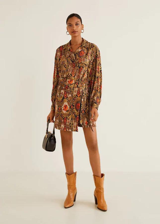 Falda estampada con textura, 19,99 euros.