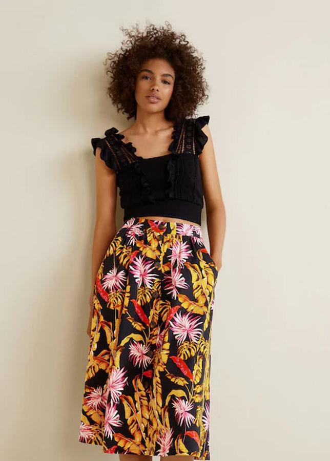 Falda midi con estampado tropical, 19,99 euros.