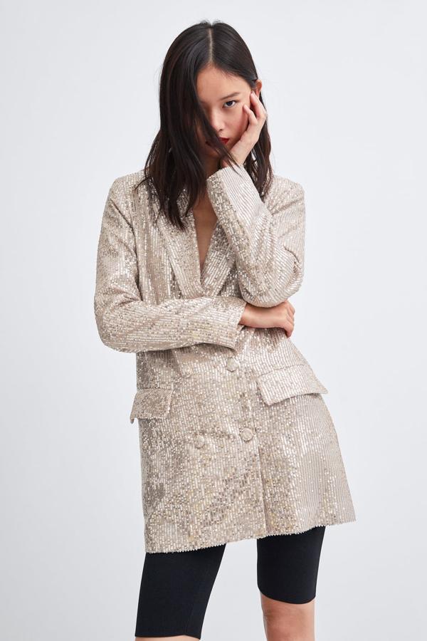 De lentejuelas en tonos beige, 39,99 euros.