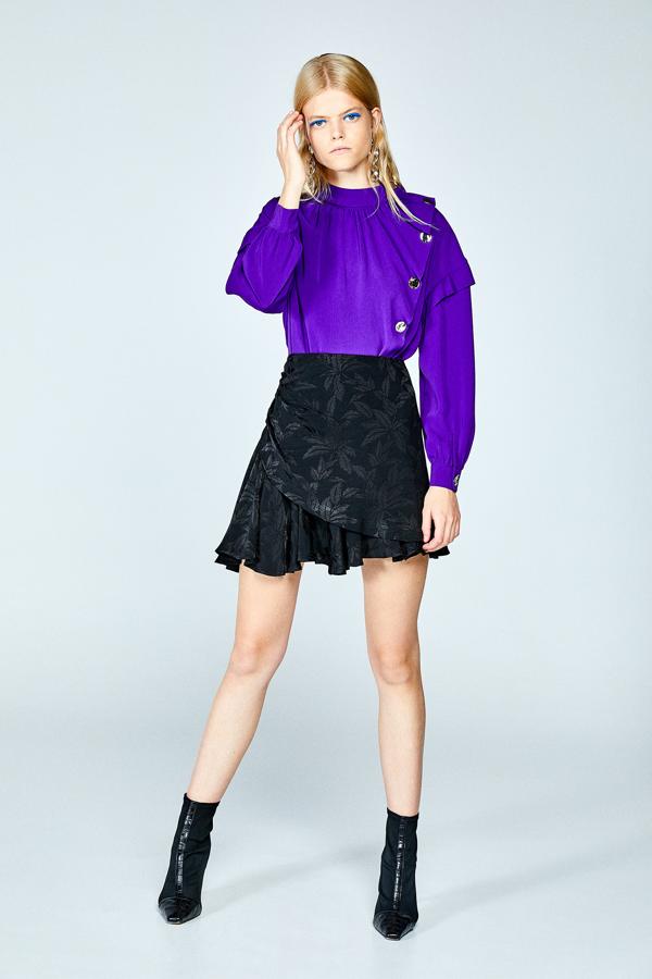 Minifalda con volante, 15,99 eruos.