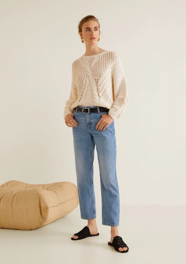 'Mom jeans' que pasan de 29.99 a 12.99 euros en las últimas rebajas de Mango.