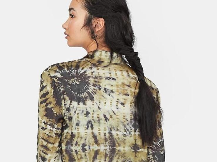 Fotos: 14 prendas tie-dye para unirte al estampado tendencia de la primavera 2019