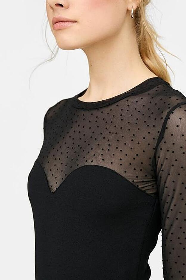 El body romántico de Stradivarius, en detalle.