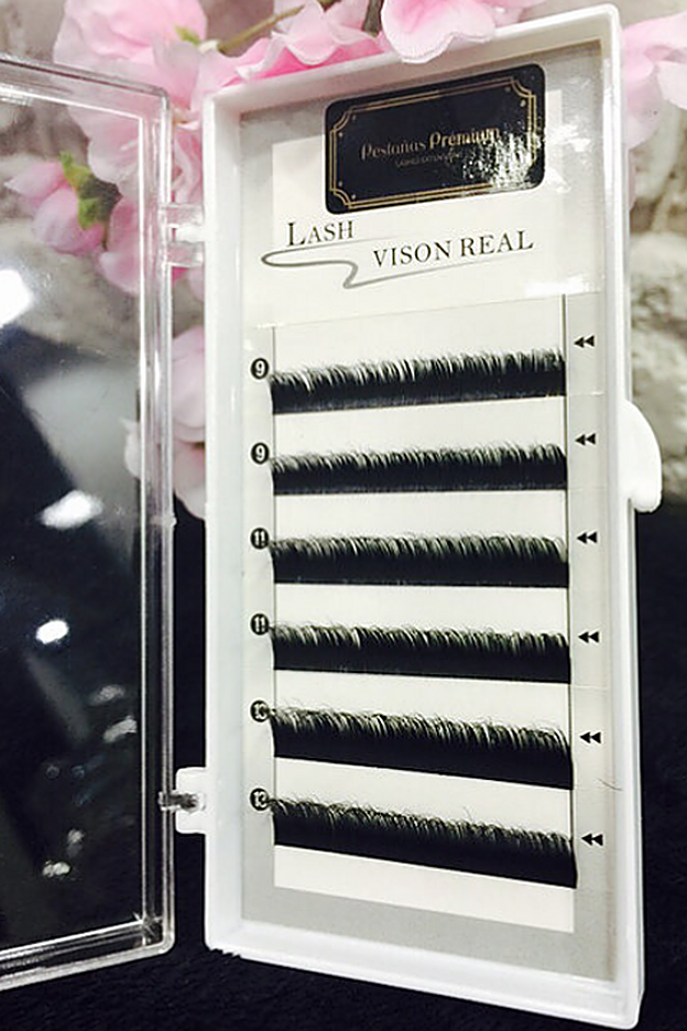 Una caja de pestañas de visón de Pestañas Premium.
