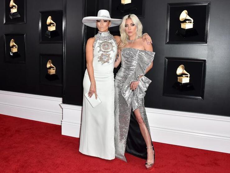Fotos: Los looks (y las fotos) de los Grammy 2019 de los que todo el mundo habla