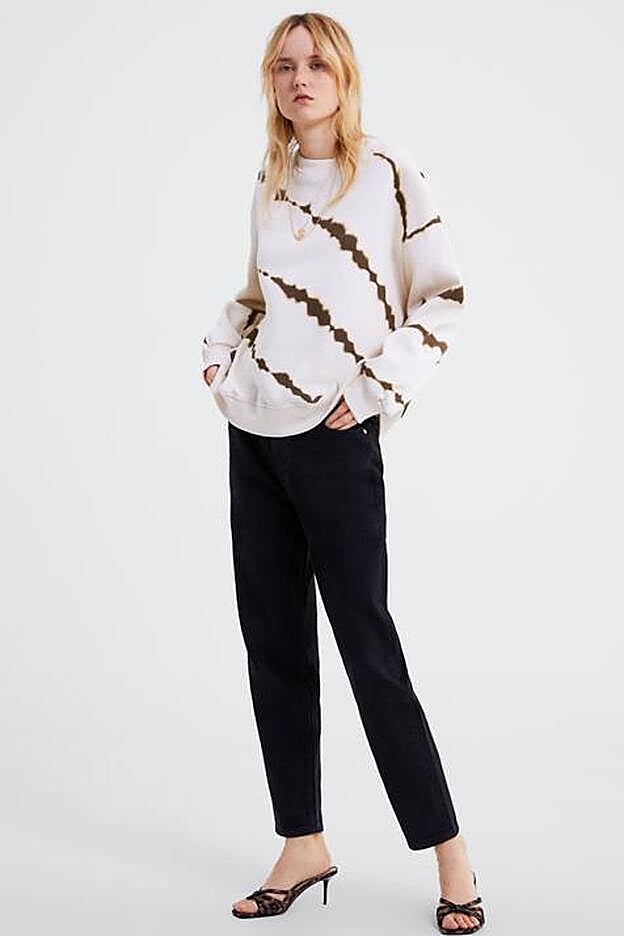 Sudadera con estampado 'Tie Dye' de la nueva colección de Zara