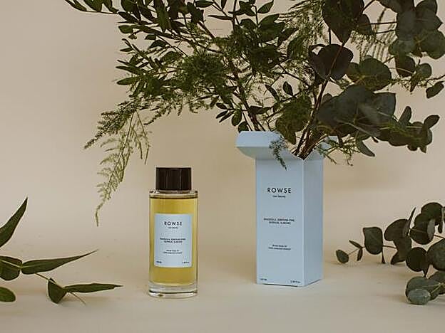 Winter Body Oil, el primer lanzamiento de Rowse, la marca de belleza de la influencer Nuria Val. (36 euros). En Laconicum.