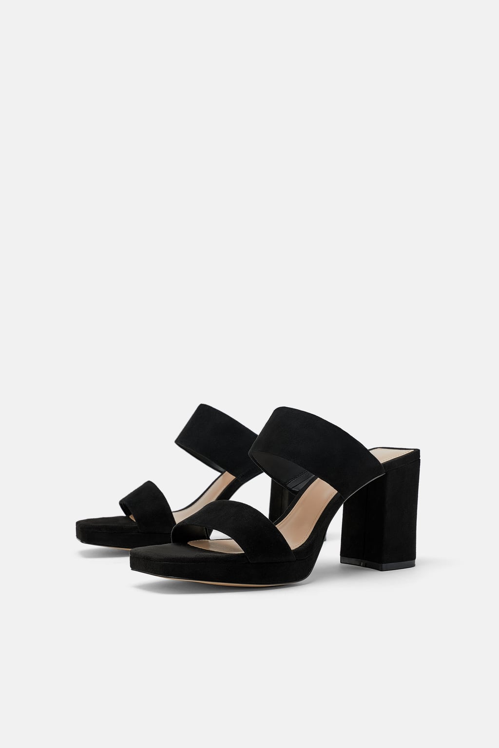 Sandalia de tacón estilo mule: 39,95 euros en Zara.