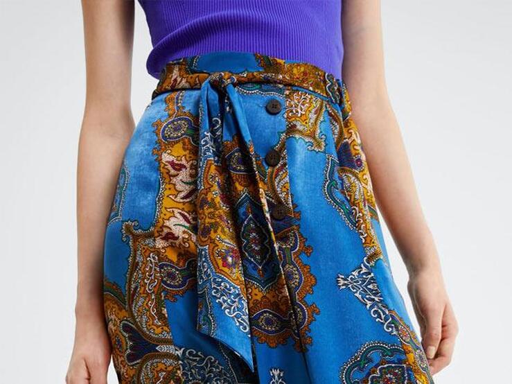 Fotos: Estas faldas midi estampadas serán tu obsesión esta primavera