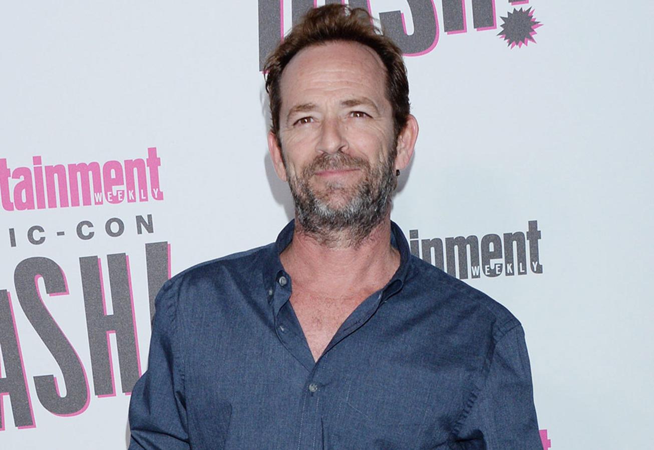 Luke Perry, Brandon en 'Sensación de vivir', moría el 4 de marzo de 2019, días después de haber sufrido un infarto cerebral masivo.