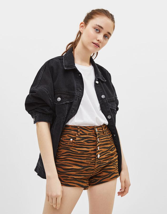Short high waist con estampado de cebra, 12,99 euros.