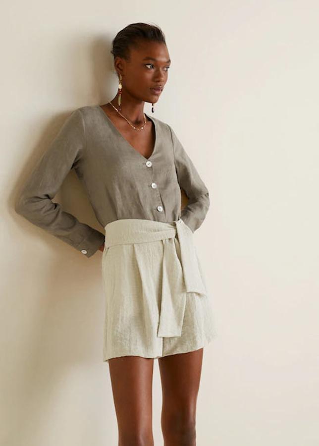 Short con textura y detalle de lazo, 29,99 euros.