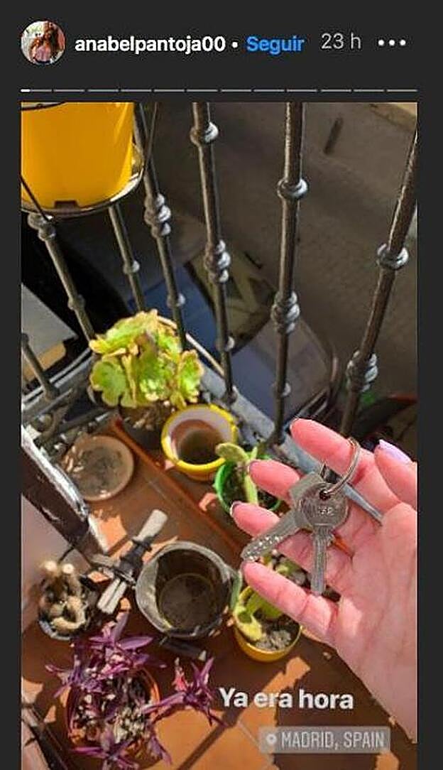 Anabel Pantoja muestra en Instagram las llaves de su casa.