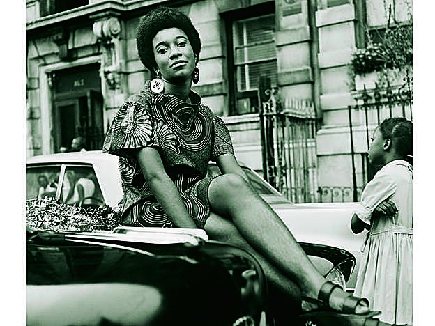 Modelo de Grandassa en el Garvey Day (1968).