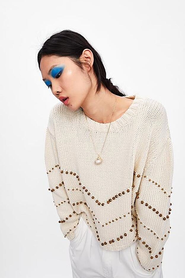 Jersey de punto con abalorios combinados, 29,95 euros.