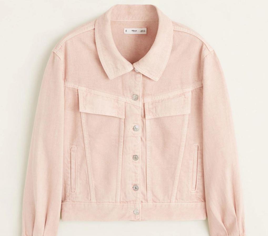 Celestes, lilas, naranjas, rosa bebé... las tonalidades pastel siempre son un acierto a la hora de vestir. Juega a combinar los distintos tonos para darle a tu look un toque más atrevido. Ésta es de  Mango  y cuesta  39,99 euros .