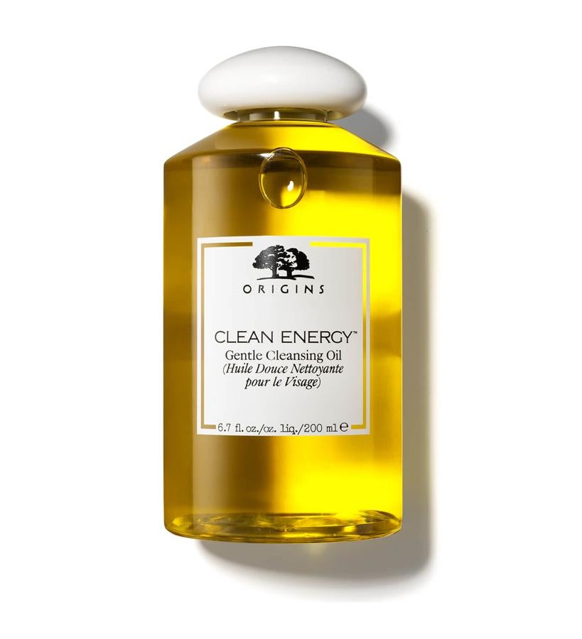 Con una fórmula avanzada, el limpiador está enriquecido con los aceites de girasol, sésamo y cártamo para eliminar el maquillaje y las impurezas. Los aceites de kukui y de nuez de macadamia apoyan la barrera de hidratación natural de la piel, mientras la vitamina E antioxidante protege y repara el daño causado por los agresores medioambientales para dejar la piel confortable y saludable. (29,45 €).