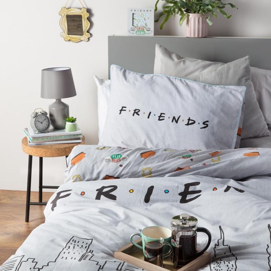 Esta colcha cuesta de Friends es el sueño de los fans de la serie. Cuesta 17 euros en Primark.