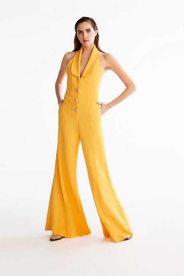 Mono con la espalda al aire, de Uterqüe.