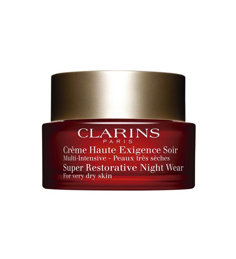 Formulada a partir del extracto de jaguarzo negro bio de Montpellier, identifica y reduce las principales causas de las manchas debidas a la edad. La intensidad de las manchas se reduce en un 49% después de dos meses y día tras día, la piel aparece densa con menos arrugas y mucho más luminosa cada mañana. (115 €).