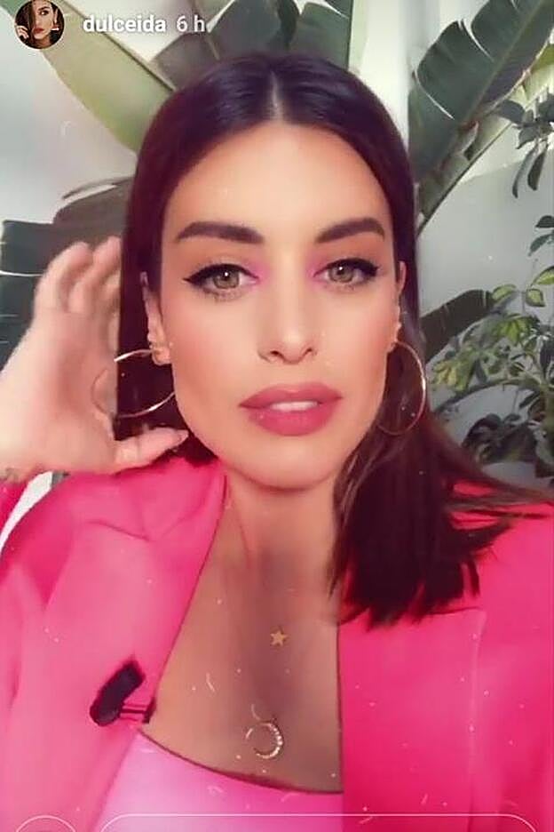 Dulceida ha compartido con sus seguidores de Instagram este nuevo look de maquillaje.