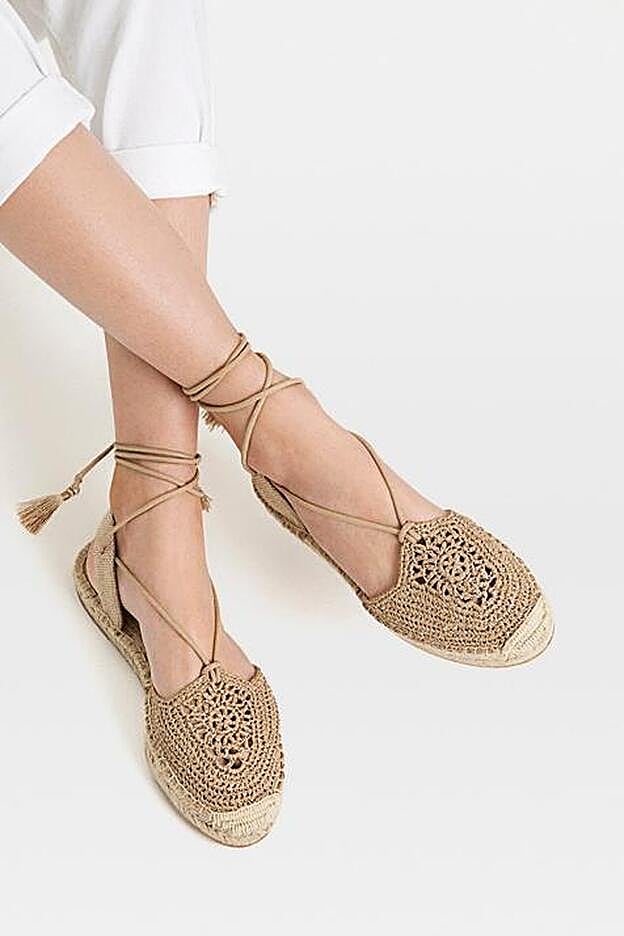 Estas son las alpargatas de Stradivarius que tienen lista de espera desde hace semanas.