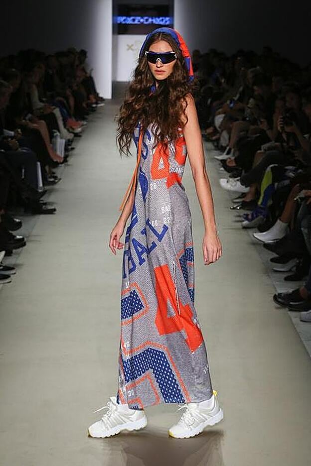 Vestido de Peache + Chaos.