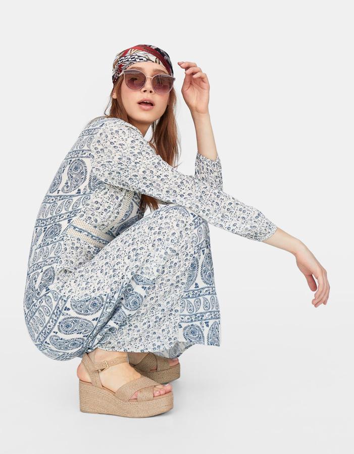 Si estas buscando comodidad a un precio asequible, estas sandalias de Stradivarius combinan ambas cosas (29,99 euros).