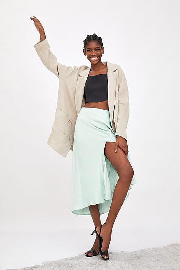 Blazer de Zara (49,95 euros).