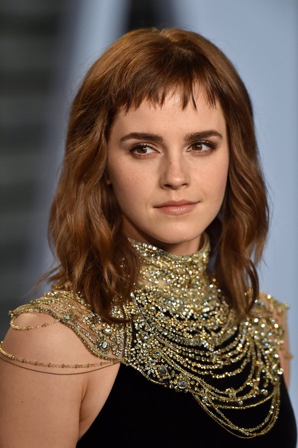 El día que Emma Watson apareció ante las cámaras con este corte de pelo revolucionó el mundo beauty, Y convirtió el flequillo baby bangs en una tendencia que después siguieron muchas otras famosas. Aa Paula Echevarría le quedaría muy pero que muy sexy.