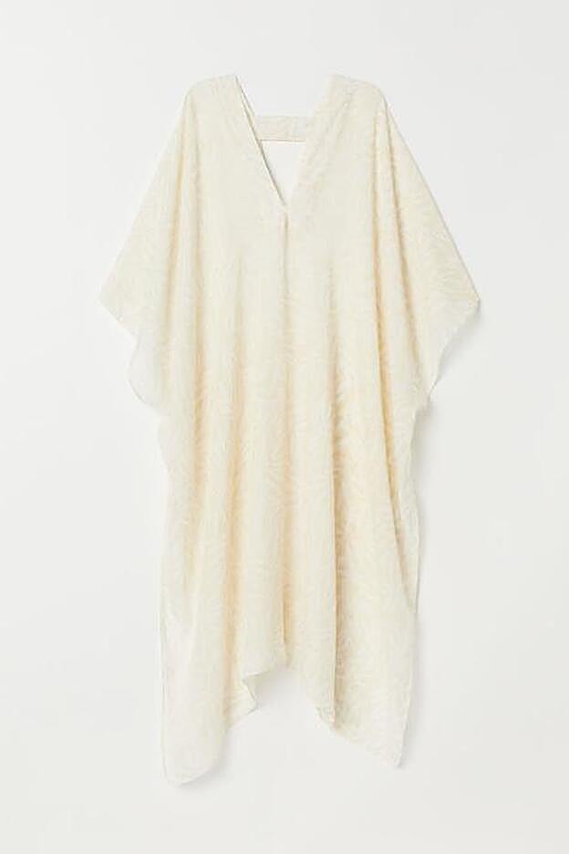 El mejor para destacar el bronceado: blanco roto.