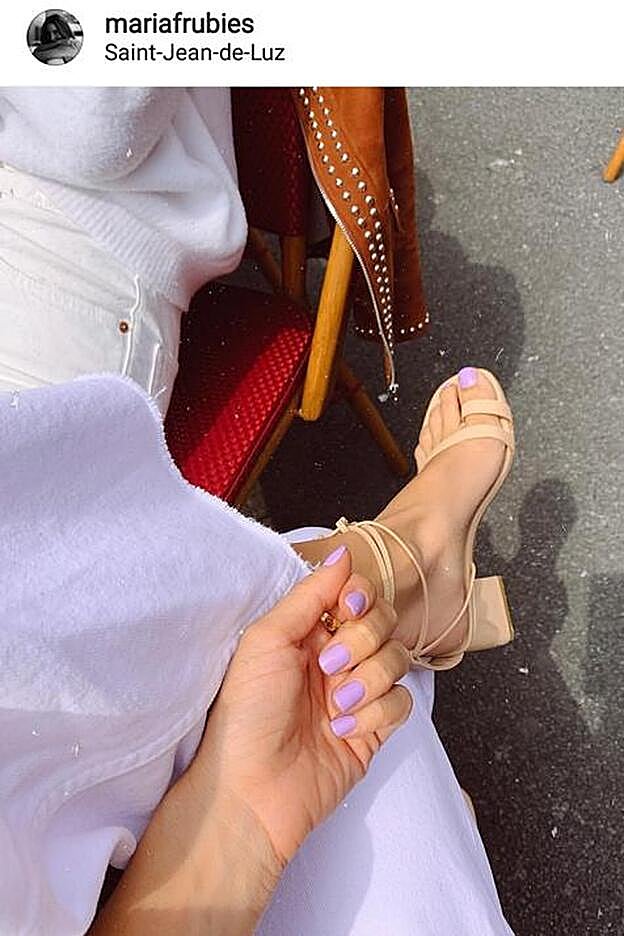 María Fernández-Rubíes se ha sumado a esta tendencia de uñas que arrasa entre las influencers.